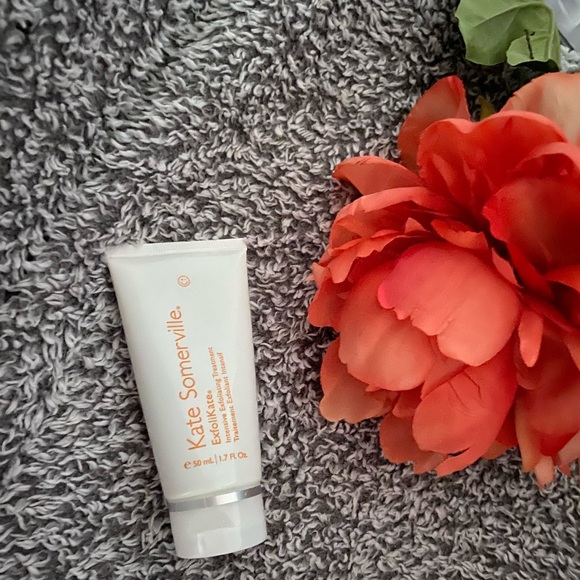 πHPπKATE SOMERVILLE EXFOLIKATE TREATMENT - Picture 3 of 15